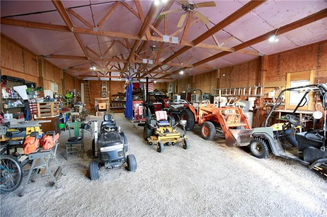 21515 S Prospect Avenue, Cleveland, MO 64734