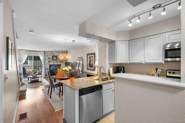 2793 E Nichols Circle, Littleton, CO 80122