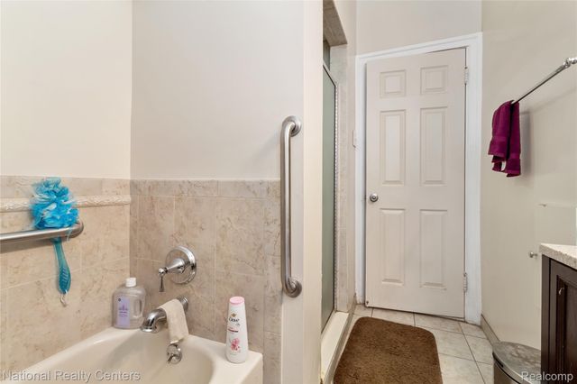 14376 Mansfield Street, Detroit, MI 48227