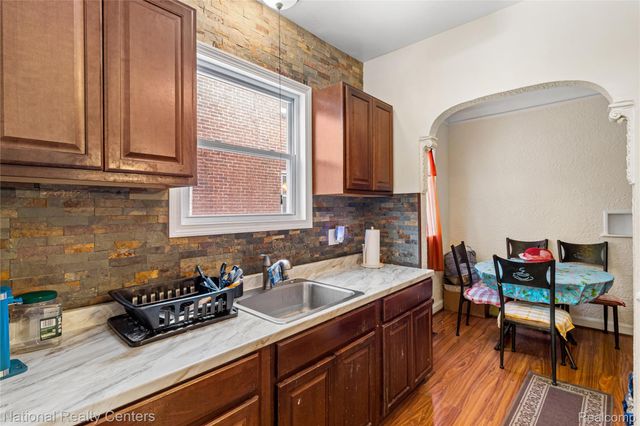 14376 Mansfield Street, Detroit, MI 48227