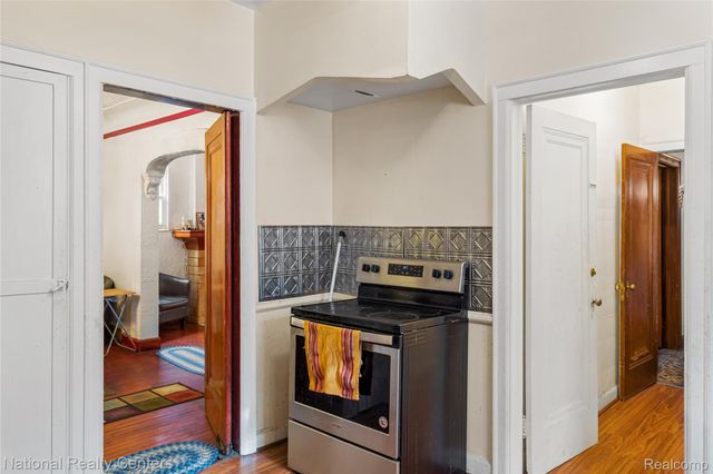 14376 Mansfield Street, Detroit, MI 48227