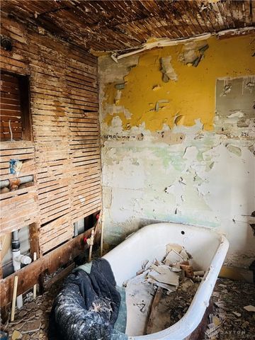 200 Brooklyn Avenue, Dayton, OH 45417