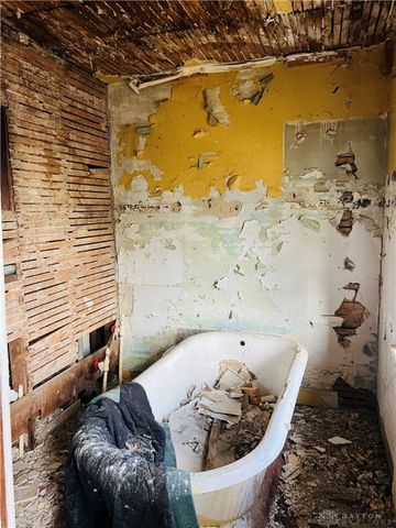 200 Brooklyn Avenue, Dayton, OH 45417