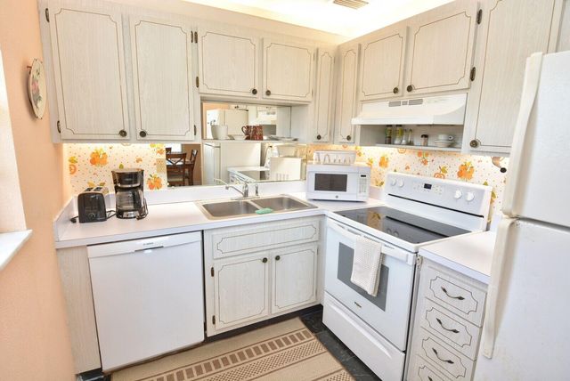1225 NW 21st Street 2010, Stuart, FL 34994