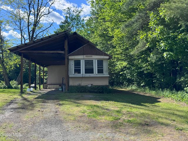 1706 State Highway 30, Mayfield, NY 12117