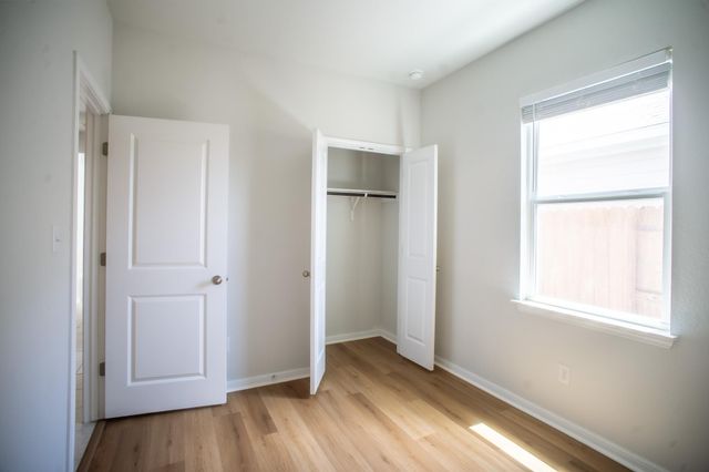 1174 Esplanade PKWY, San Marcos, TX 78666