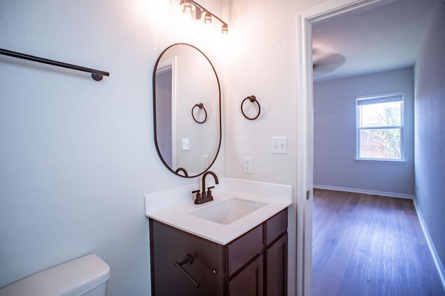 1174 Esplanade PKWY, San Marcos, TX 78666