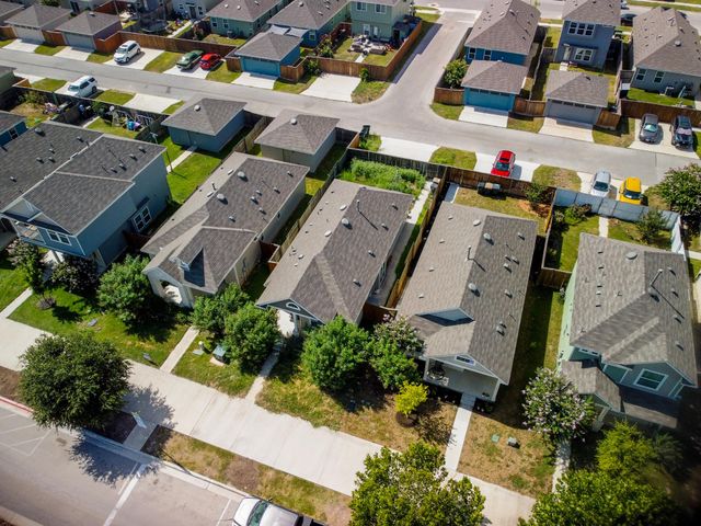 1174 Esplanade PKWY, San Marcos, TX 78666