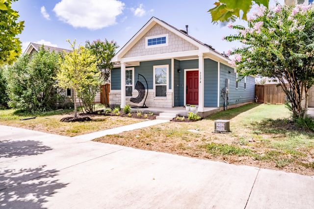 1174 Esplanade PKWY, San Marcos, TX 78666