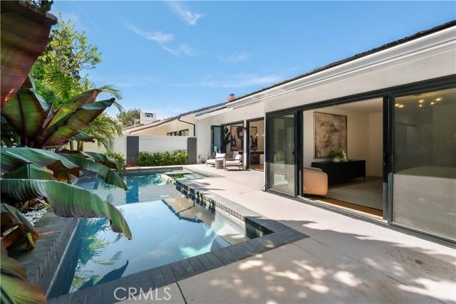 22 Rue Cannes, Newport Beach, CA 92660