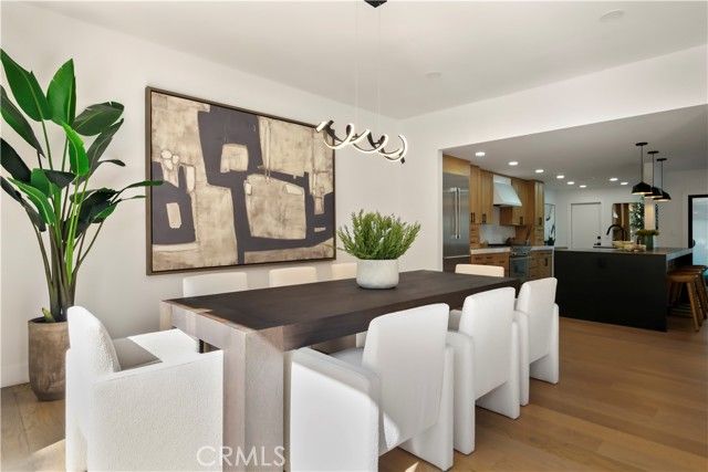 22 Rue Cannes, Newport Beach, CA 92660