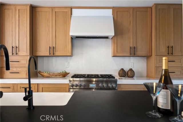 22 Rue Cannes, Newport Beach, CA 92660