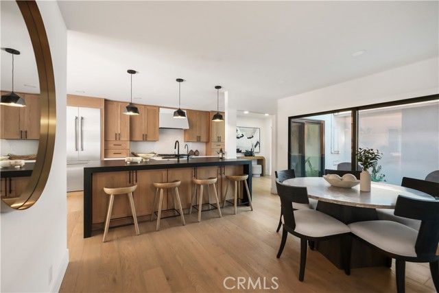 22 Rue Cannes, Newport Beach, CA 92660