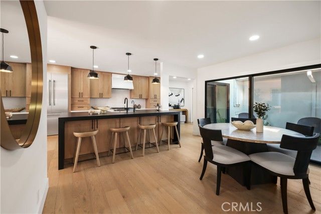 22 Rue Cannes, Newport Beach, CA 92660