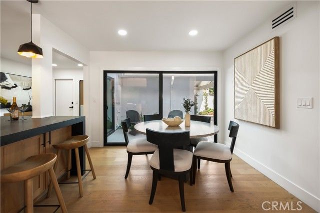 22 Rue Cannes, Newport Beach, CA 92660