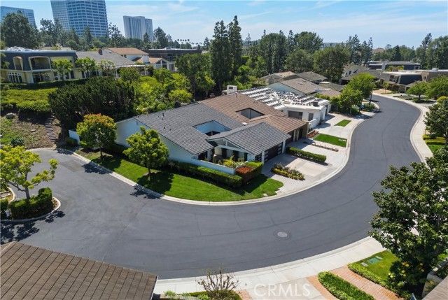 22 Rue Cannes, Newport Beach, CA 92660