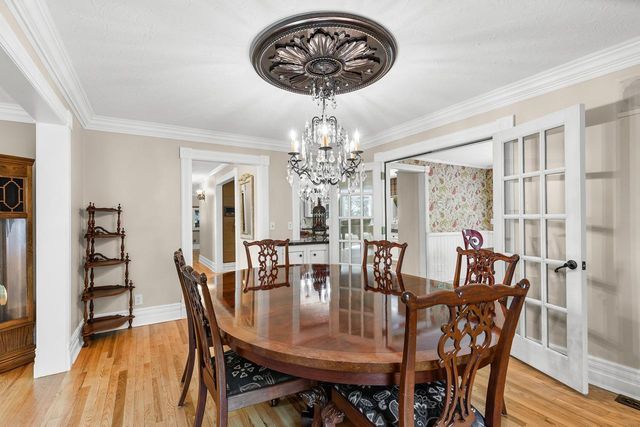 2890 Autumn Woods Drive, Chaska, MN 55318