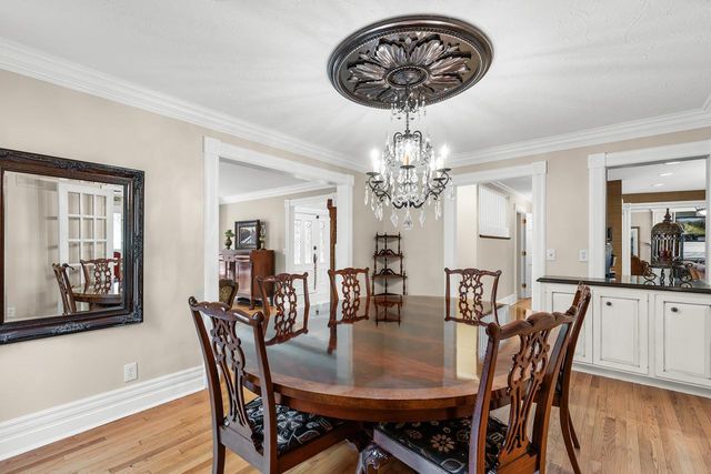 2890 Autumn Woods Drive, Chaska, MN 55318