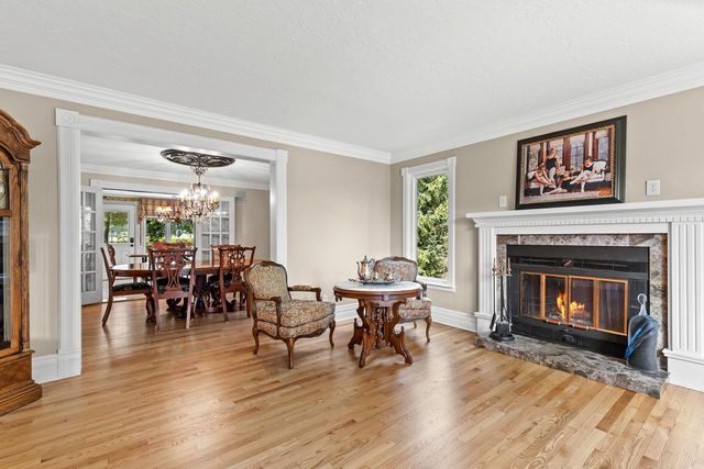 2890 Autumn Woods Drive, Chaska, MN 55318