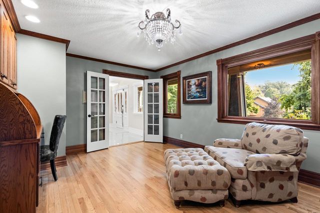 2890 Autumn Woods Drive, Chaska, MN 55318