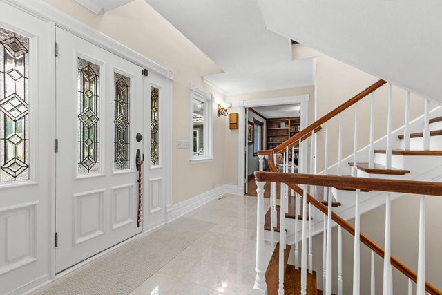 2890 Autumn Woods Drive, Chaska, MN 55318