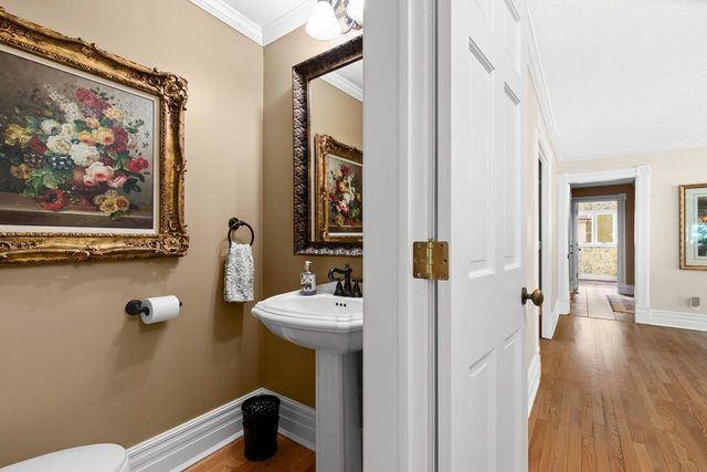 2890 Autumn Woods Drive, Chaska, MN 55318