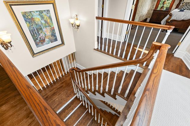 2890 Autumn Woods Drive, Chaska, MN 55318