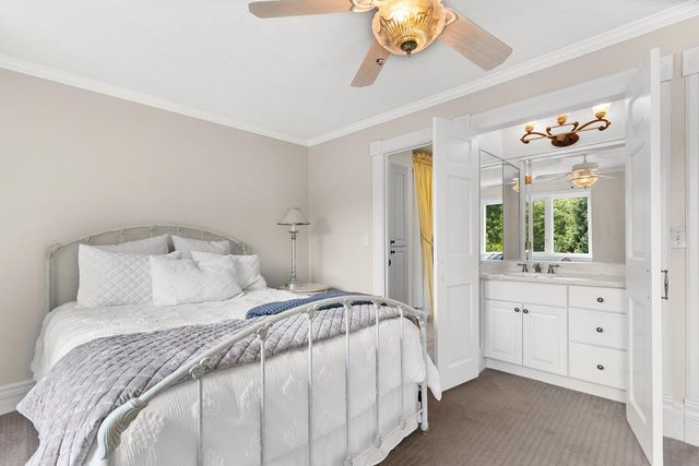 2890 Autumn Woods Drive, Chaska, MN 55318