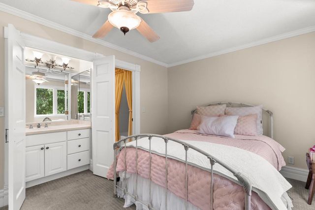 2890 Autumn Woods Drive, Chaska, MN 55318