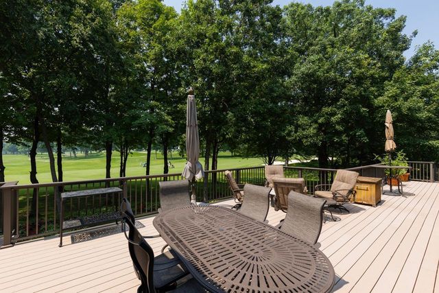 2890 Autumn Woods Drive, Chaska, MN 55318