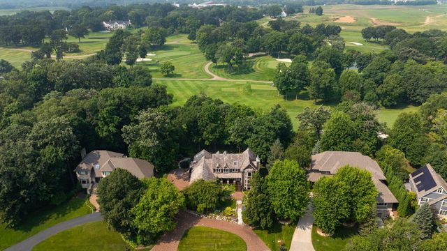 2890 Autumn Woods Drive, Chaska, MN 55318