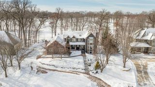 2890 Autumn Woods Drive, Chaska, MN 55318