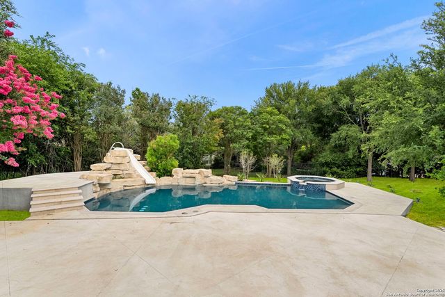 6 Turin Ct, San Antonio, TX 78257
