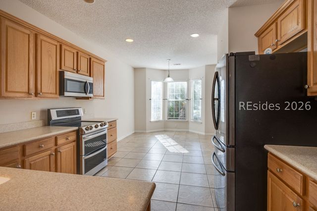 28 Thomas Bee Dr, Bluffton, SC 29909