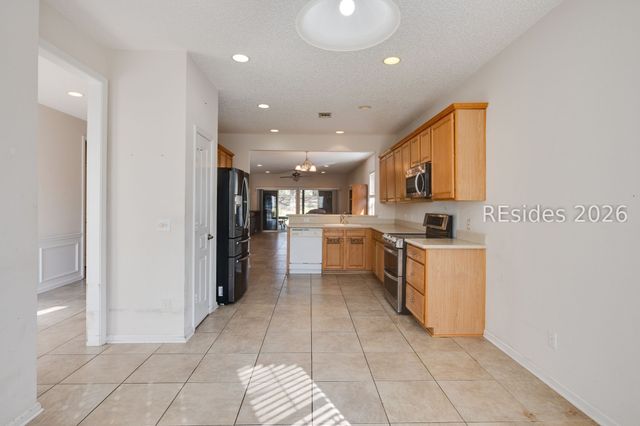 28 Thomas Bee Dr, Bluffton, SC 29909