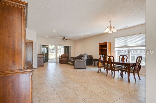 28 Thomas Bee Dr, Bluffton, SC 29909