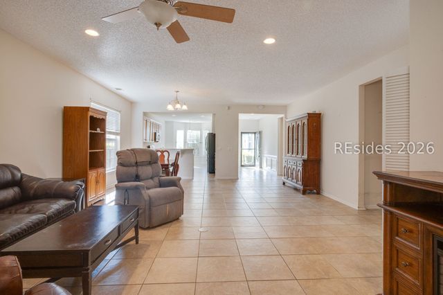 28 Thomas Bee Dr, Bluffton, SC 29909