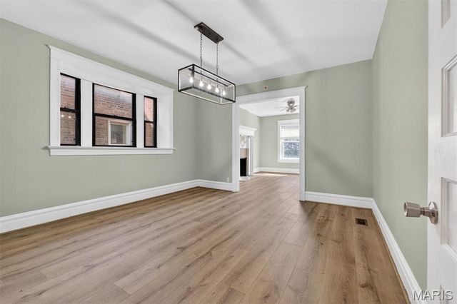 4229 Hartford Street, St Louis, MO 63116