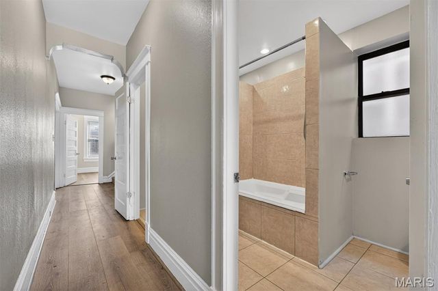 4229 Hartford Street, St Louis, MO 63116