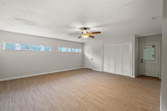 10455 Shell Rock Road, La Porte, TX 77571