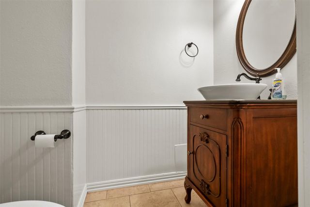 10455 Shell Rock Road, La Porte, TX 77571