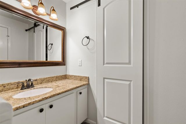 10455 Shell Rock Road, La Porte, TX 77571