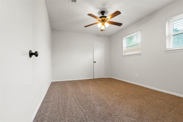 10455 Shell Rock Road, La Porte, TX 77571