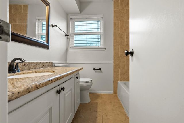 10455 Shell Rock Road, La Porte, TX 77571