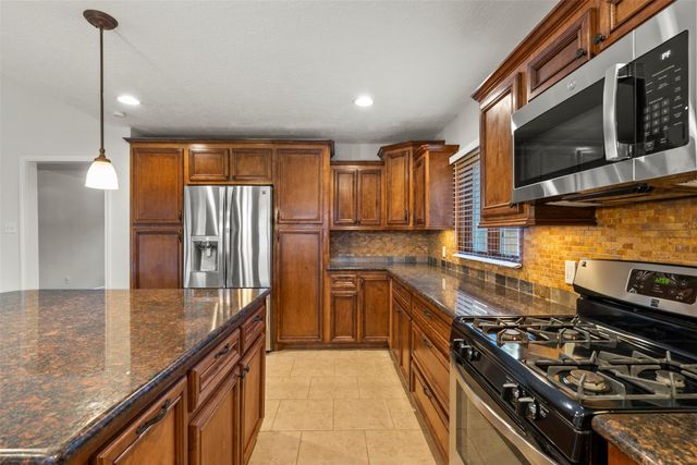 10455 Shell Rock Road, La Porte, TX 77571