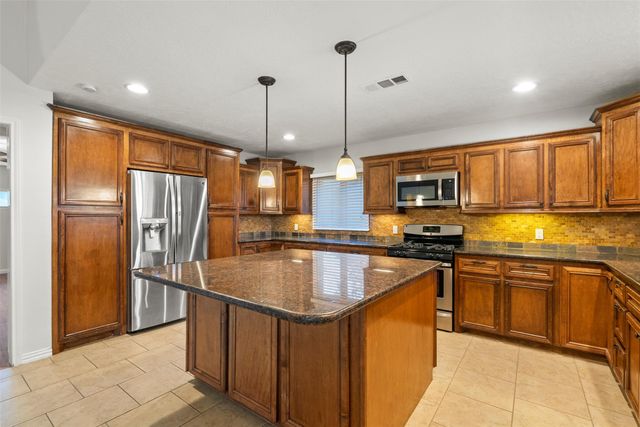 10455 Shell Rock Road, La Porte, TX 77571