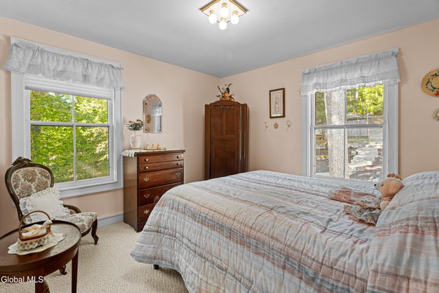 43 Paxton Road, Lake George, NY 12845