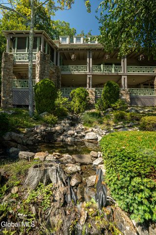 43 Paxton Road, Lake George, NY 12845
