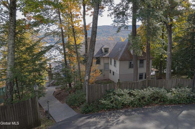 43 Paxton Road, Lake George, NY 12845