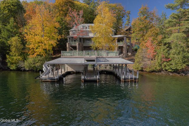 43 Paxton Road, Lake George, NY 12845